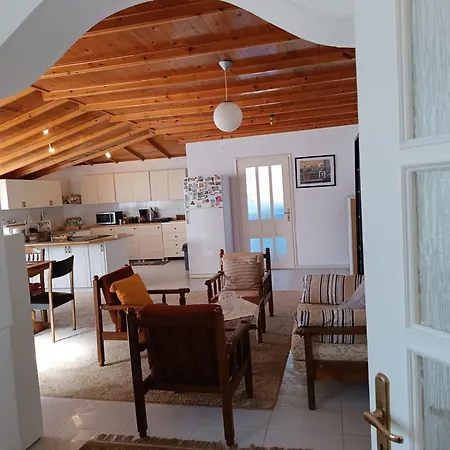 Chalet Three Artists *