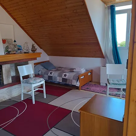 Three Artists Chalet